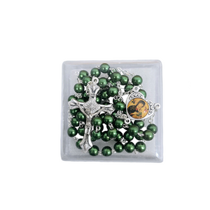 FAUX PEARLS OMPH ROSARY (GREEN)